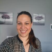 María