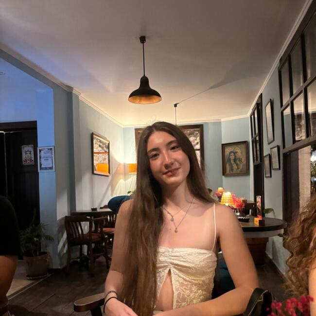 Babysitter in Schenefeld: Zara