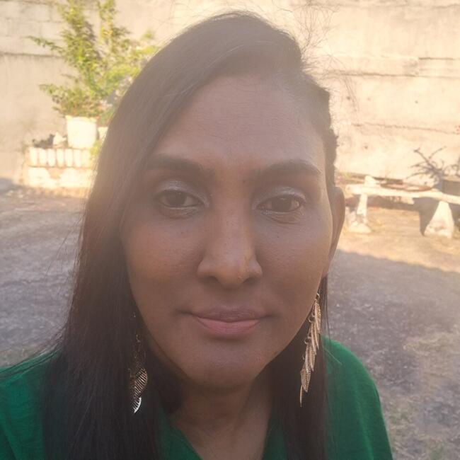 Babysitter in Newlands West: Shameema