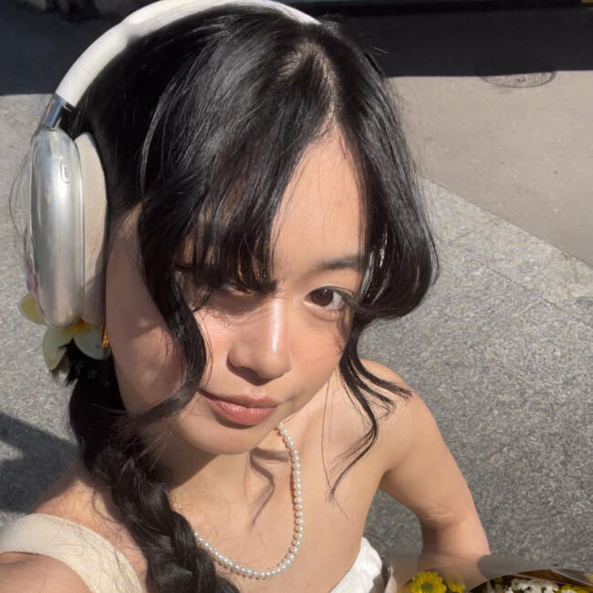 Babysitter in Saint-Denis: Lisa