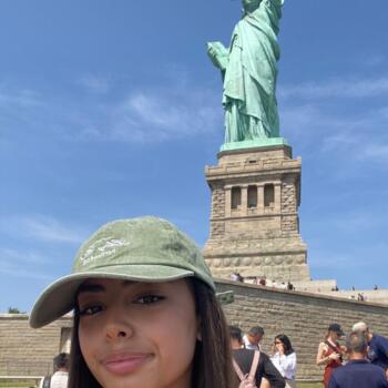 Babysitter Marolles-en-Brie (Val-de-Marne): Lena