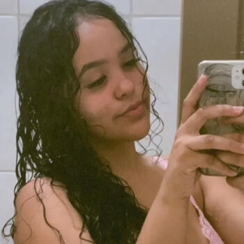 Babá em Rio Branco: Lívia