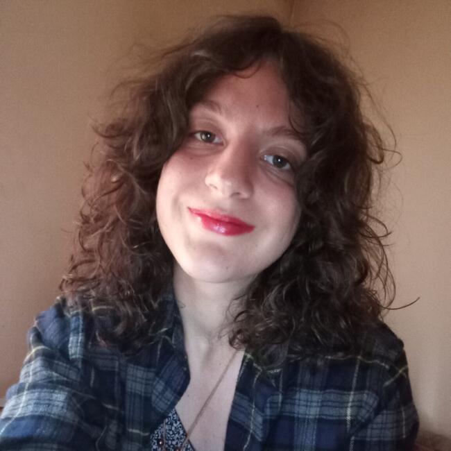Babysitter in Pontarlier: Phoebe