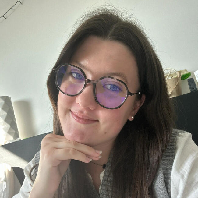 Babysitter in Fontenay-le-Marmion: Soline