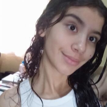 Babysitter in Quesada: Melany