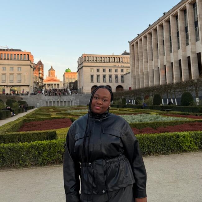 Babysitter in Molenbeek-Saint-Jean: Alexia