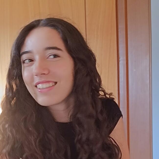 Babysitter in Alcochete: Melissa