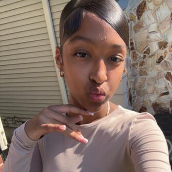 Babysitter Passaic: Kiara