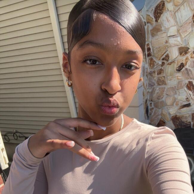 Babysitter in Passaic: Kiara