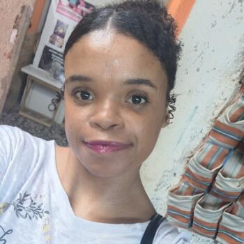 Babysitter São Gonçalo (São Gonçalo): Larissa