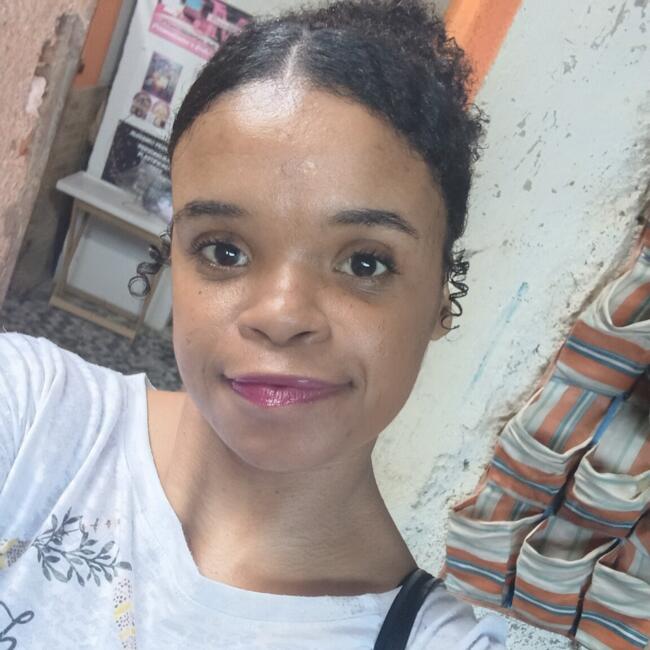 Babysitter in São Gonçalo (São Gonçalo): Larissa