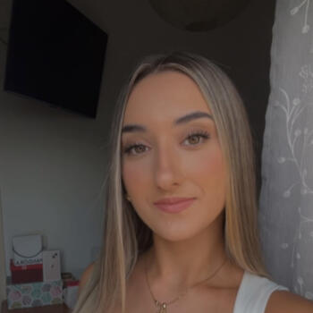 Niñera en Setenil de las Bodegas: Leonor