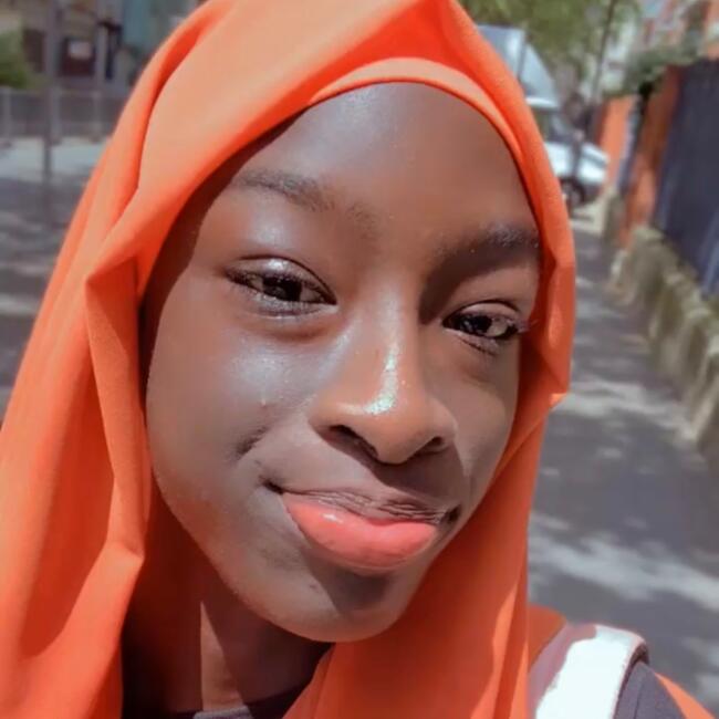 Babysitter in Levallois-Perret: Oumou