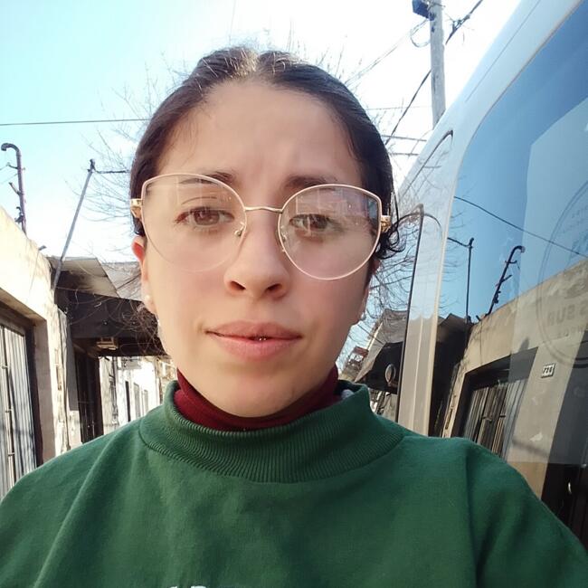 Babysitter in Avellaneda (Buenos Aires): Kiara aylen