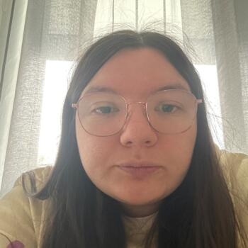 Babysitter in Épernay: Cynthia
