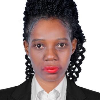 جليسة أطفال في Jazīrat Abū Z̧aby: Rudo