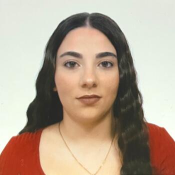 Babysitter in Seville: Claudia