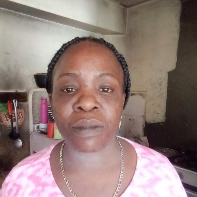 Babysitter in Panama City: Viola