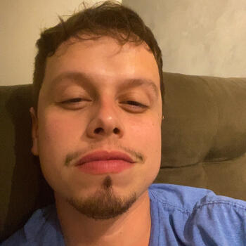 Babysitting job in Bragança Paulista: babysitting job Hugo