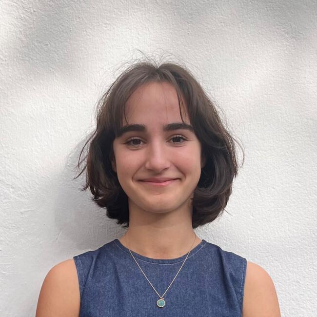 Babysitter in Bordeaux: Salomé