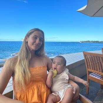 Babysitter Gisborne: Alayna