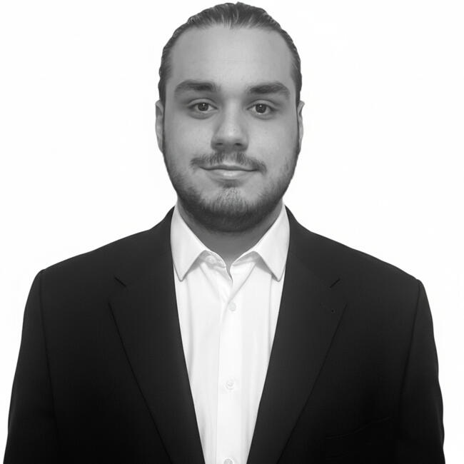 Babysitter in Boulogne-Billancourt: Aymeric