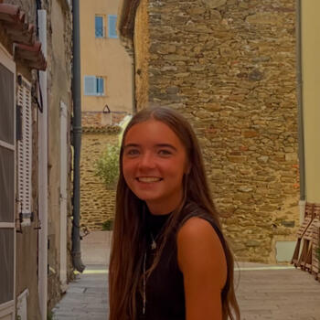 Babysitter in Saleux: Jade