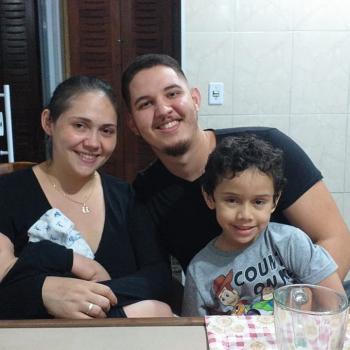 Emprego de babá em Guarujá: emprego de babá Jonas