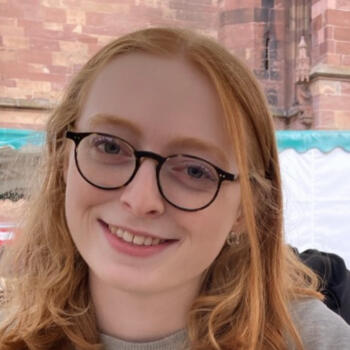 Babysitter in Toronto: Julie