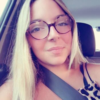 Babysitter in Revel: Mandy