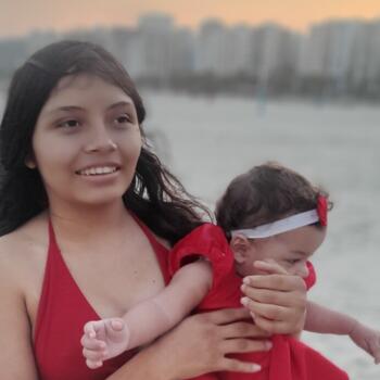 Babá em São Vicente: Juciane