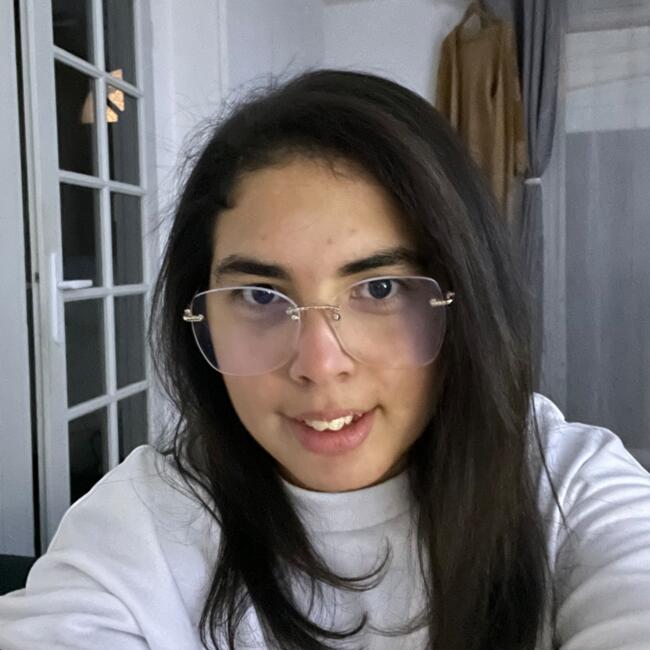 Babysitter in Athis-Mons: Kelya