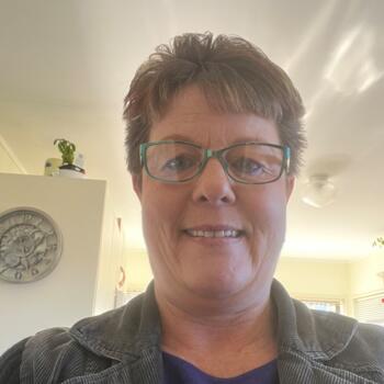Babysitter Papakura: Rebecca