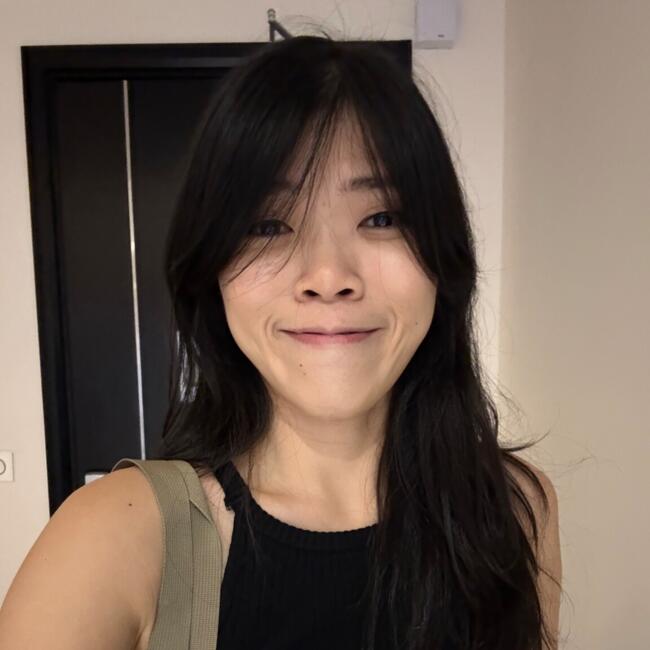 Babysitting job in Singapore: Goh