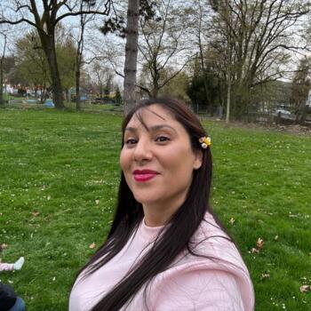 Babysitting job in Offenburg: babysitting job Yosra