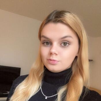 Babysitter in Calais: Loana