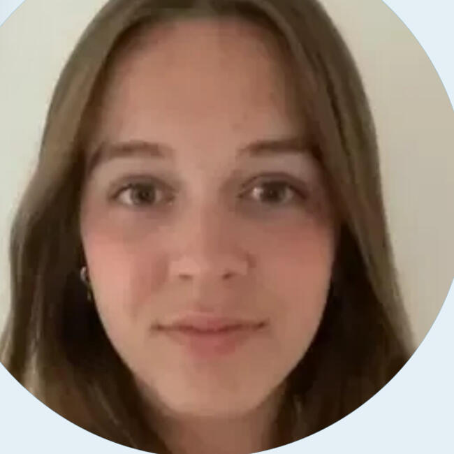 Babysitter in Eysines: Eloane