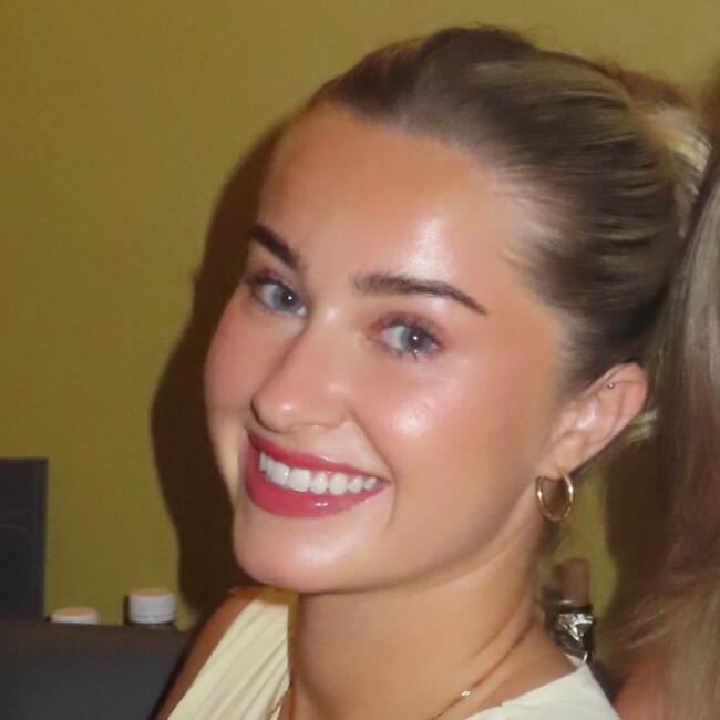 Babysitter in Donabate: Avril