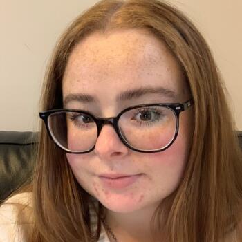 Nanny in Brooklyn: Mia