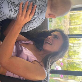 Babysitter Sydney: Violeta