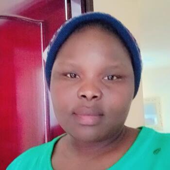 مربية أطفال في أبوظبي: Nezo
