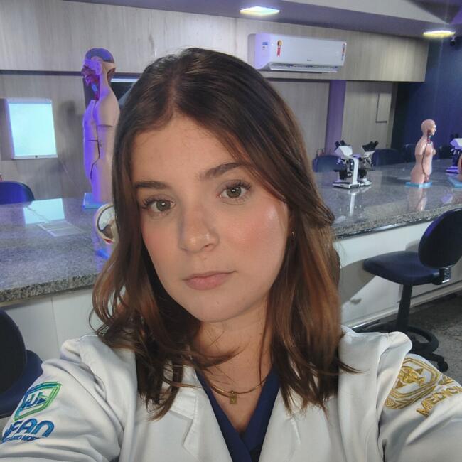 Babá em Feira de Santana: Yasmin