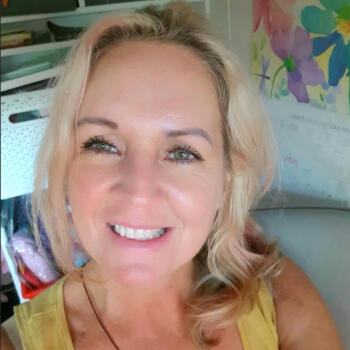 Babysitter in Cairns: Caroline