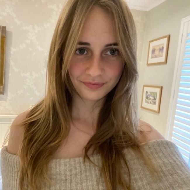 Babysitter in Guildford: Georgia