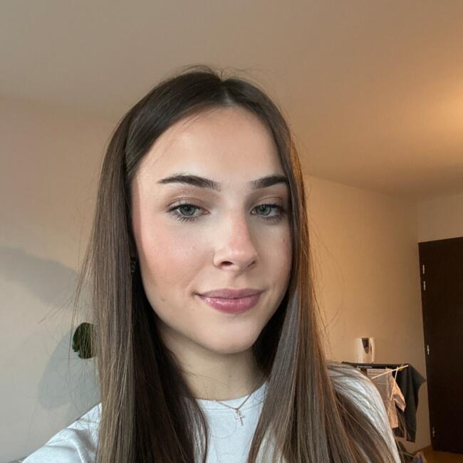 Babysitter in Nantes: Léa