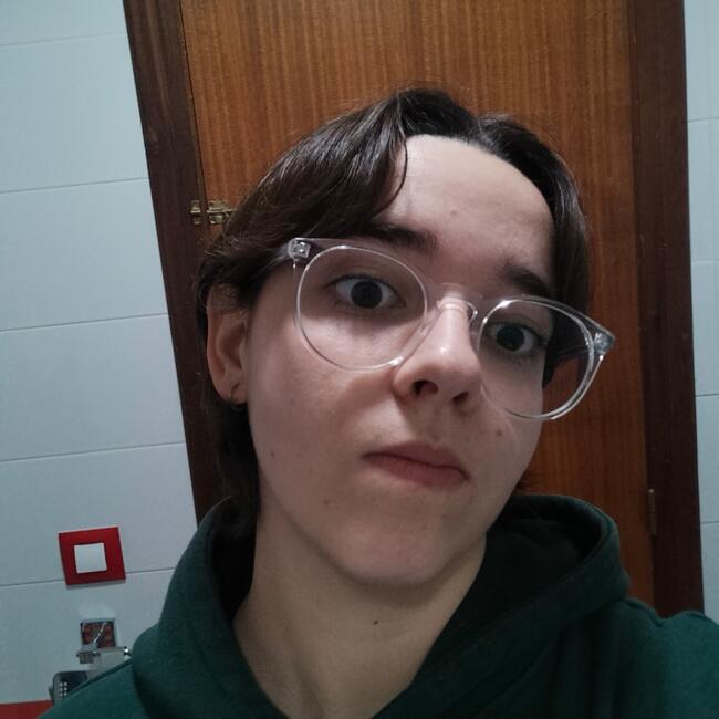 Babysitter in Albaida: Júlia