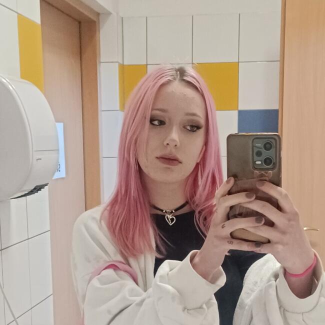 Opiekunka do dziecka w Radziechowy: Nikola