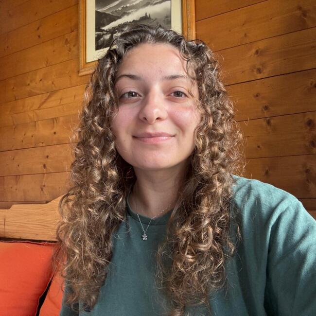 Babysitter in Brussel: Denisa-Mihaela