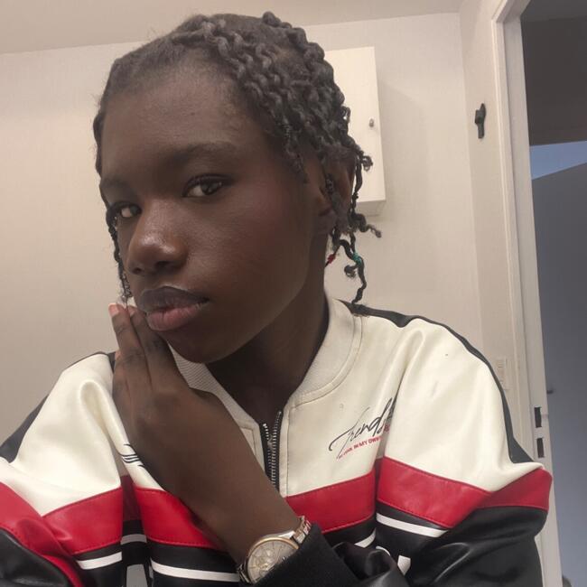 Babysitter in Poitiers: Francelle