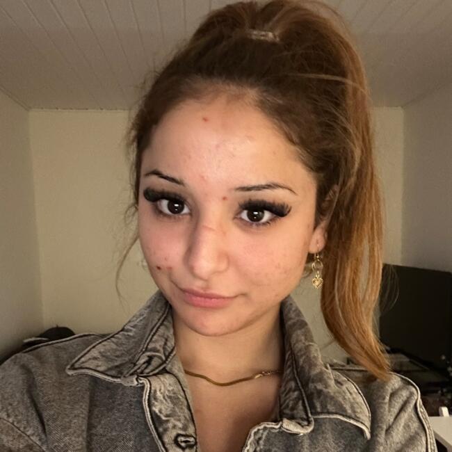 Babysitter i Sabro: Nisha